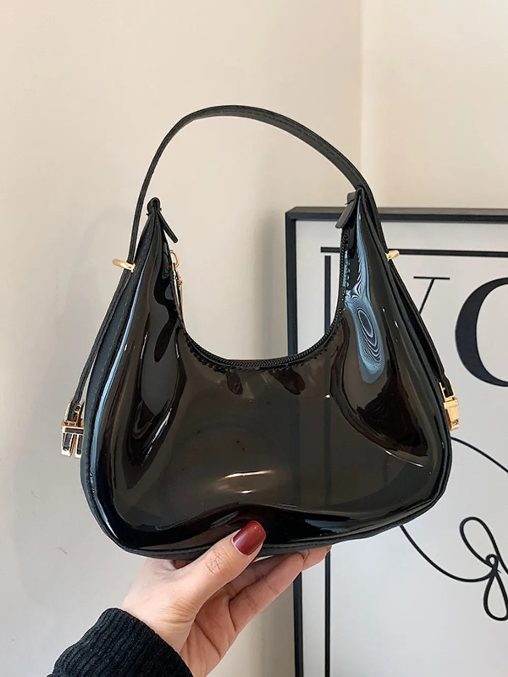 Bolsa de Ombro em PU e PVC – Estilo Moderno com Resistência Extra