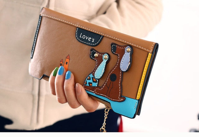 Carteira Feminina com Cão Tubarão – Design Divertido e Fecho com Zíper