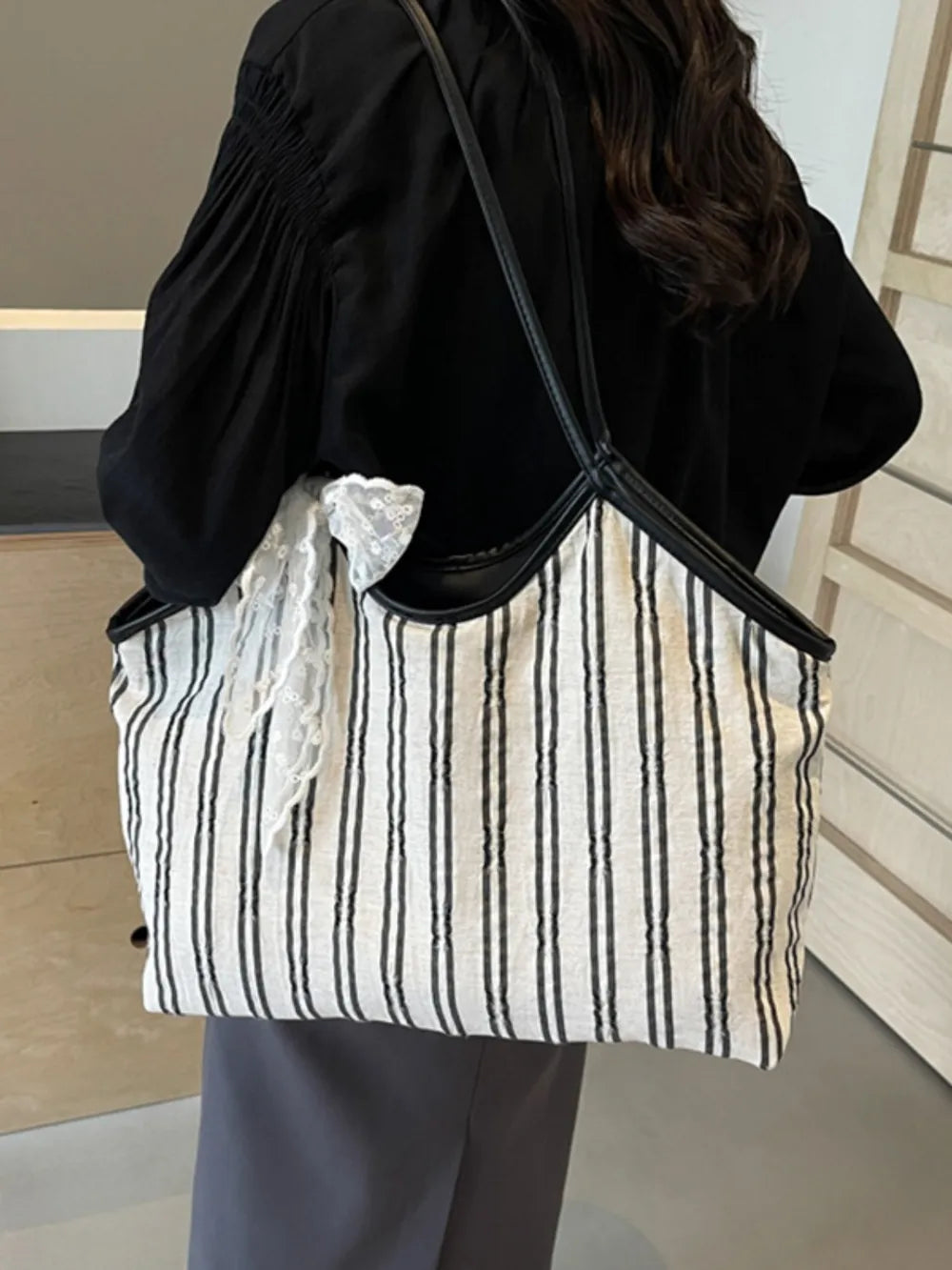 Bolsa de Lona com Riscas – Estilo Casual e Durável